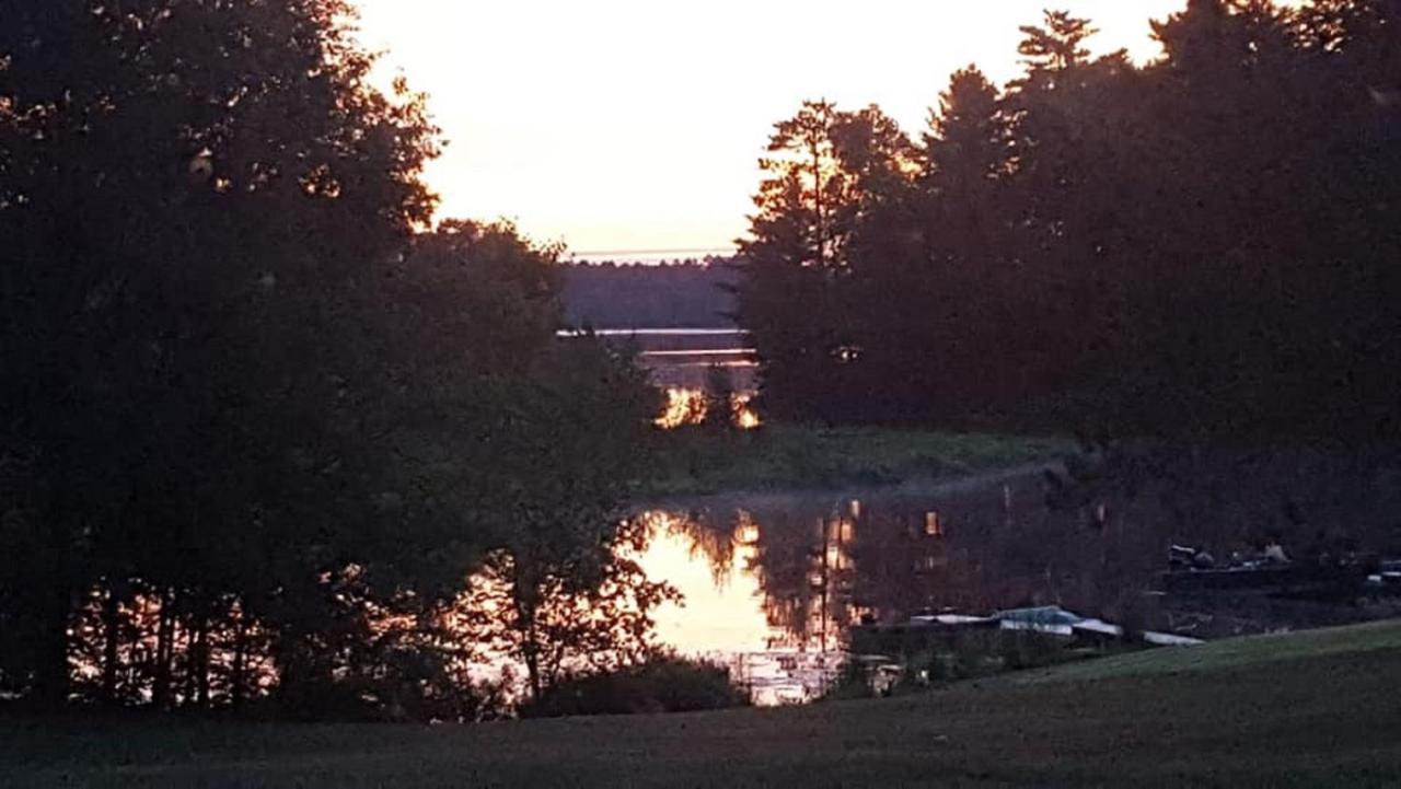 Musky Joe'S Twin Pines Resort New Post Exterior photo